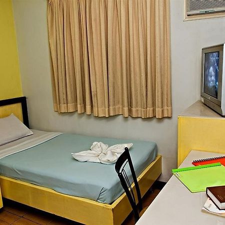 Riverside Inn Babuy Kültér fotó