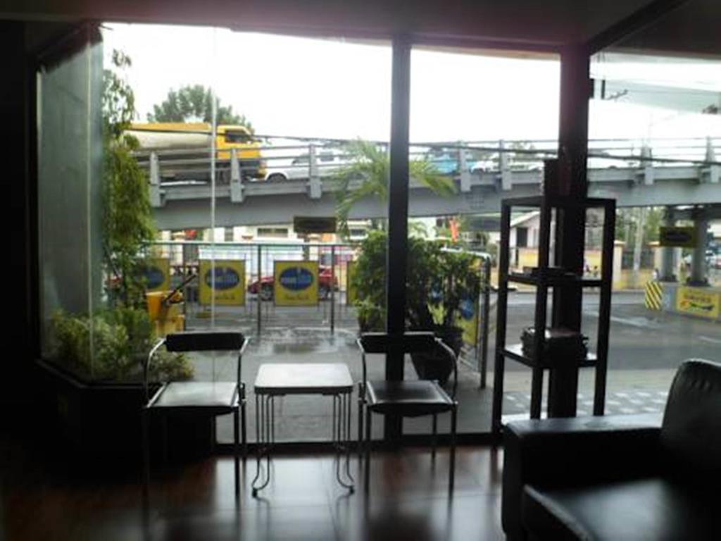 Riverside Inn Babuy Kültér fotó