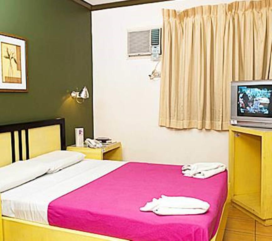 Riverside Inn Babuy Kültér fotó