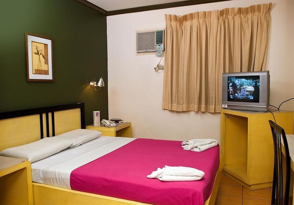 Riverside Inn Babuy Kültér fotó